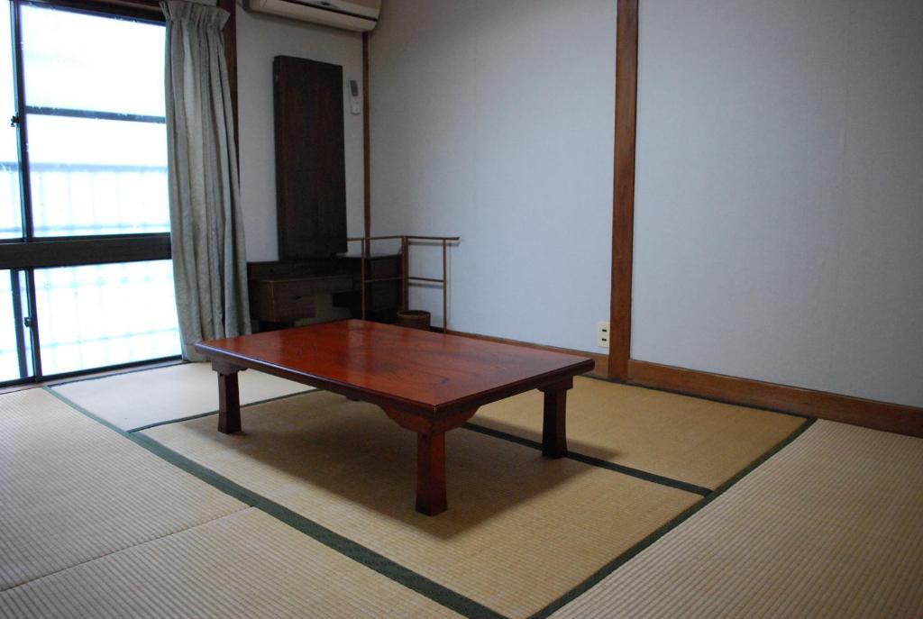 Chizuru Ryokan Hiroshima Room photo