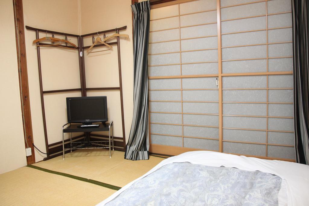 Chizuru Ryokan Hiroshima Exterior photo